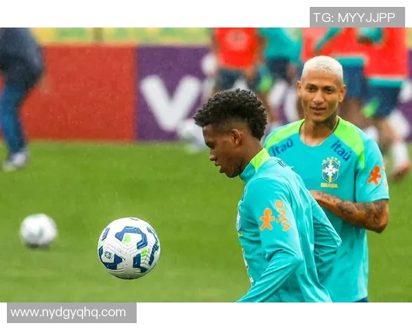 足球明星奈玛尔的传奇之路与未来展望:从巴西到世界的足球之旅