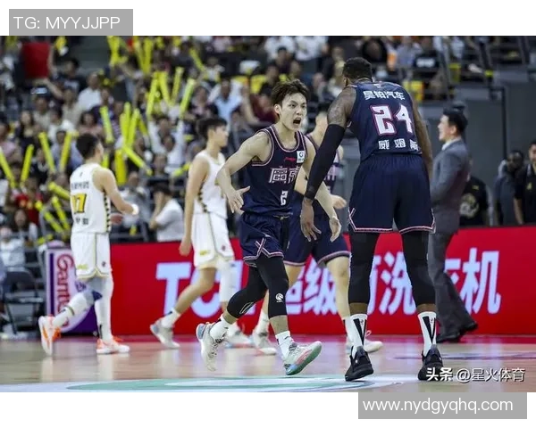 广州篮球队灵活性引发热议球迷与专家各执己见的争论分析